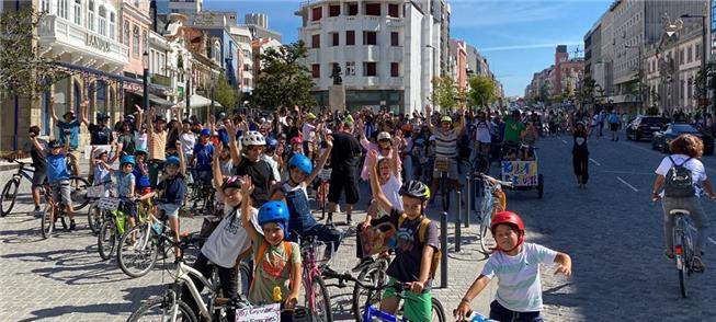 Pedalada massa crítica de crianças em Aveiro, Port